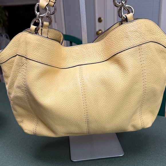 Coach Soft Yellow Leather Shoulder Bag - Picture 3 of 7
